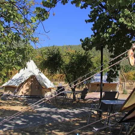 Fark Edenler Kamp Alani אתר קמפינג